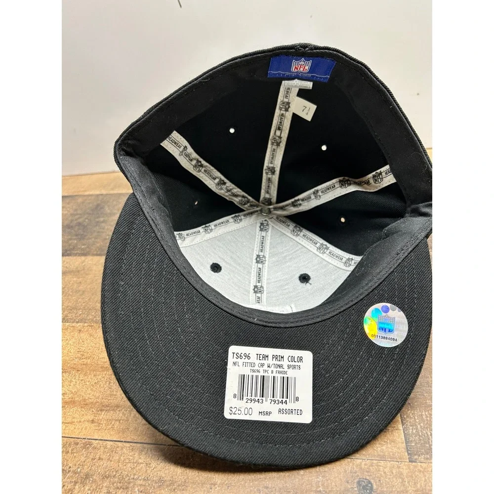 Reebok Las Vegas Raiders NFL Fitted‎ Baseball Cap Size 7 1/4 Black White